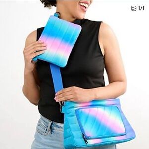 $197 Think Royln Bank Street XL
Crossbody with Pouch